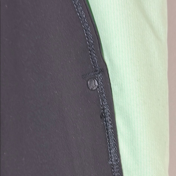 Lululemon Athletica Women's Run Bandit Track Pants Size 4 Mini Hyper Stripe - Picture 2 of 6